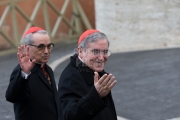 Vatican City: Cardinals Santos Abril y Castelló (Left) and Cardinal Lluís Martínez Sistach from Spain - IX Congregation of Cardinals before the election of Pope Francis. Photo: Gustavo Kralj/GaudiumpressImages