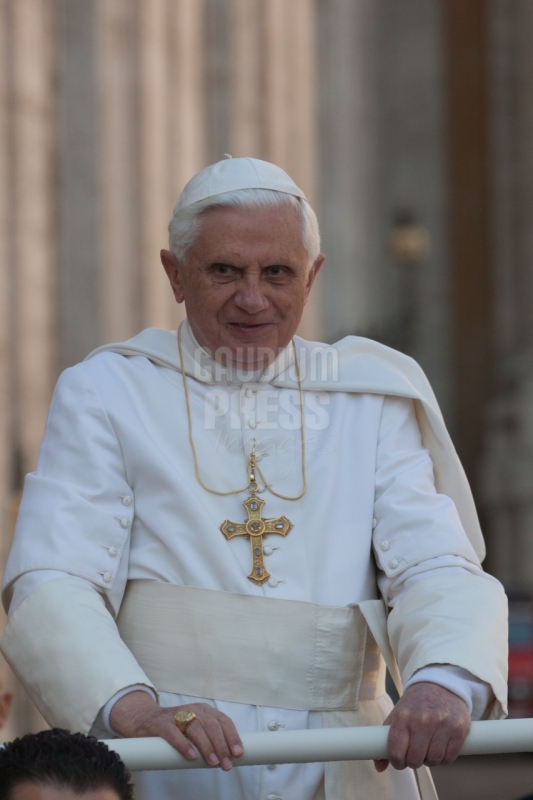 Pope Benedict XVI General Audience - St Peter Square, 24 September 2008 - ©Gustavo Kralj/GPImages EDITORIAL USE ONLY