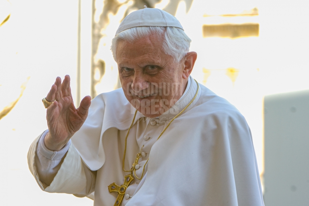 Pope Benedict XVI General Audience - St Peter Square, 24 September 2008 - ©Gustavo Kralj/GPImages EDITORIAL USE ONLY