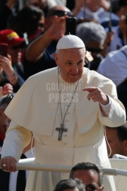 Vatican, St Peter Square: General Audience with Pope Francis. Photo: Gustavo Kralj/Gaudiumpress Images
