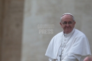Vatican City: Pope Francis Audience  27-03-2013 - Papa Francesco Udienza generale Piazza San Pietro Citta del Vaticano . ©Gustavo Kralj/GPImages