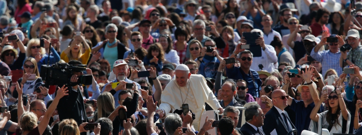 Vatican, St Peter Square: General Audience with Pope Francis. Photo: Gustavo Kralj/Gaudiumpress Images