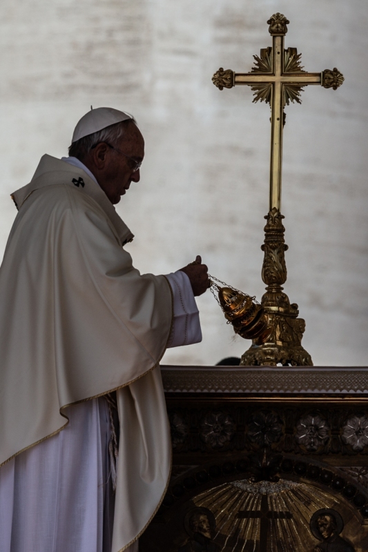 Vatican City: Pope Francis Mass  17-05-2015 - Papa Francesco Messa Piazza San Pietro Citta del Vaticano . ©Gustavo Kralj/GPImages